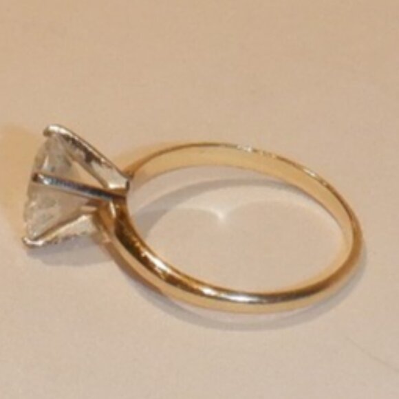 Blue Nile Vintage Engagement Ring 2.45 g 14K Solid Gold w 2 carat faux diamond C - Picture 5 of 7